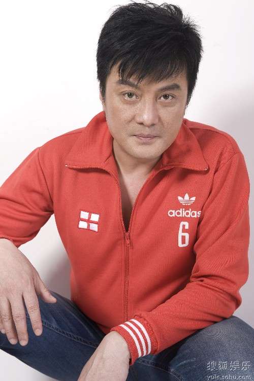 初晓演员，巷弄中的隐秘宝藏探寻之旅，发现特色小店的奇妙之处